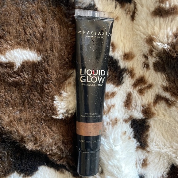 Juvia’s Palace & Smashbox Makeup Bundle - Picture 8 of 16